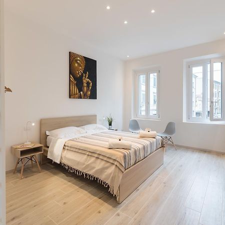Appartamento Mudiva -Train Station Modern 1 Bdr Flat 1St Floor Firenze Esterno foto