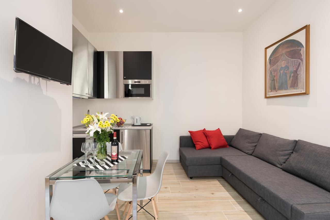 Appartamento Mudiva -Train Station Modern 1 Bdr Flat 1St Floor Firenze Esterno foto