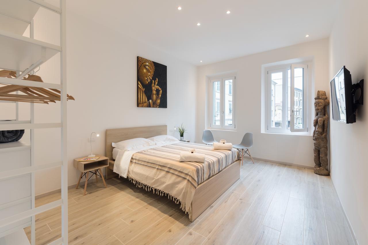 Appartamento Mudiva -Train Station Modern 1 Bdr Flat 1St Floor Firenze Esterno foto